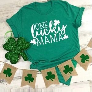 ONE LUCKY MAMA t shirt